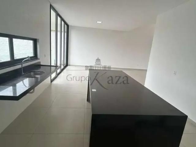 Casa / Sobrado em Condomínio para Locação em Jacareí/SP Vila Zezé 3 Quartos