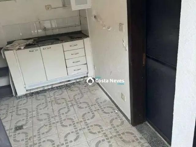 Casa / Sobrado em Condomínio para Locação em Jacareí/SP Vila Zezé 4 Quartos