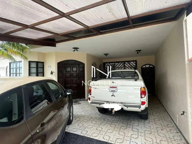 Casa / Sobrado em Condomínio para Locação em Jacareí/SP Vila Zezé 4 Quartos