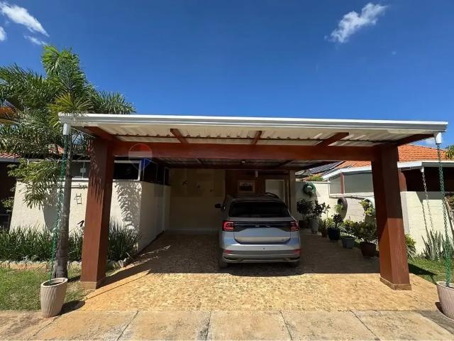 Casa / Sobrado em Condomínio para Locação em Jaguariúna/SP Vargeão 3 Quartos