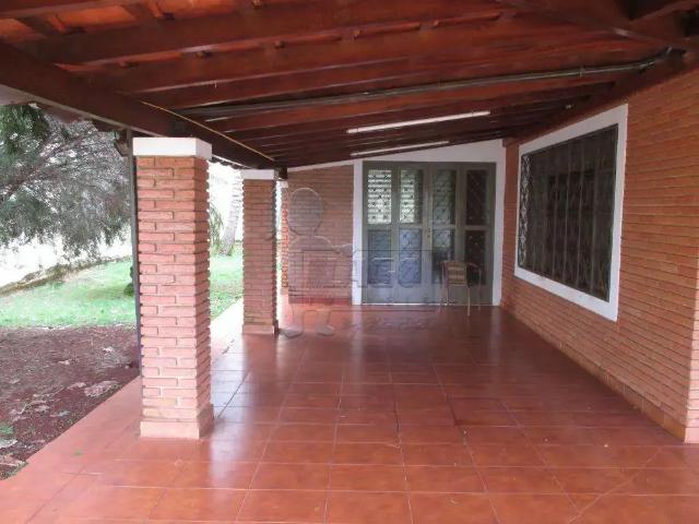 Casa / Sobrado em Condomínio para Locação em Jardinópolis/SP Centro 3 Quartos