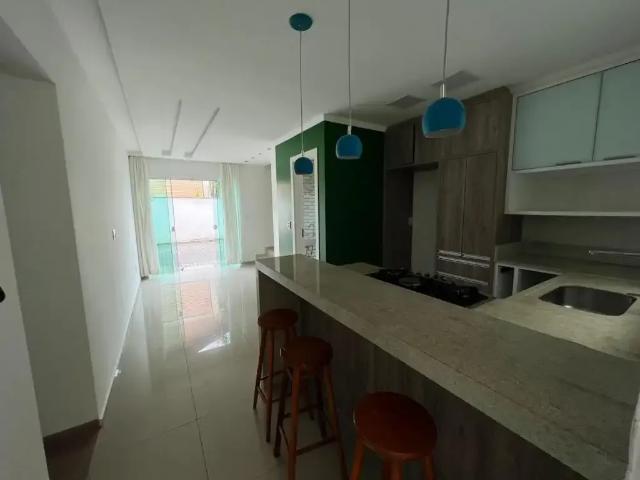 Casa / Sobrado em Condomínio para Locação em Joinville/SC Bom Retiro 3 Quartos