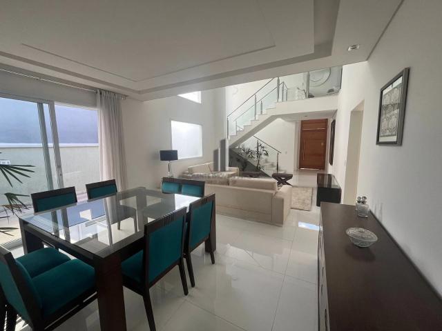 Casa / Sobrado em Condomínio para Locação em Jundiaí/SP Caxambu 3 Quartos
