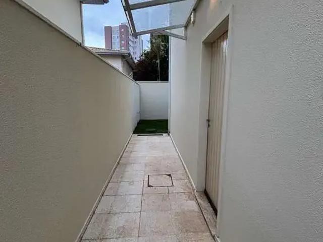 Casa / Sobrado em Condomínio para Locação em Jundiaí/SP Cidade Nova 3 Quartos
