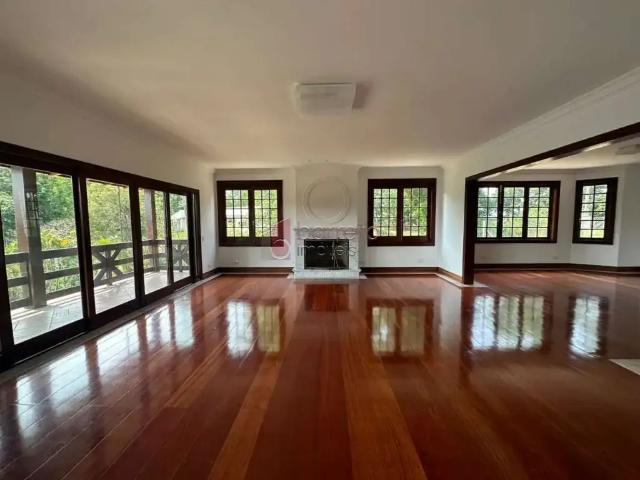 Casa / Sobrado em Condomínio para Locação em Jundiaí/SP Ivoturucaia 6 Quartos