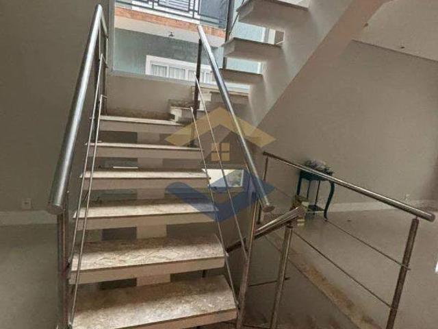 Casa / Sobrado em Condomínio para Locação em Jundiaí/SP Jardim Novo Mundo 4 Quartos