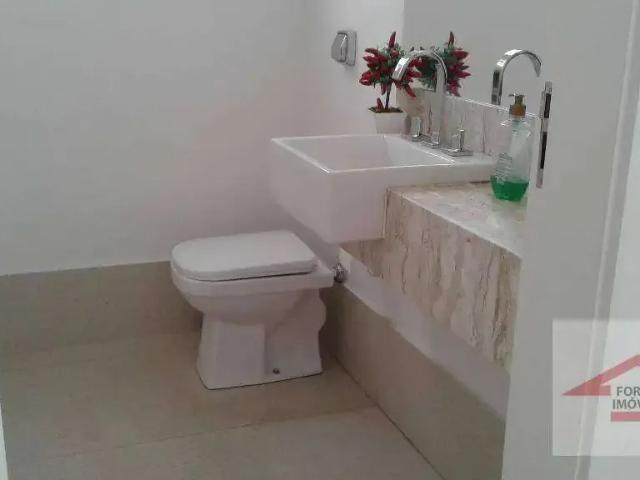 Casa / Sobrado em Condomínio para Locação em Jundiaí/SP Jardim Caxambu 4 Quartos