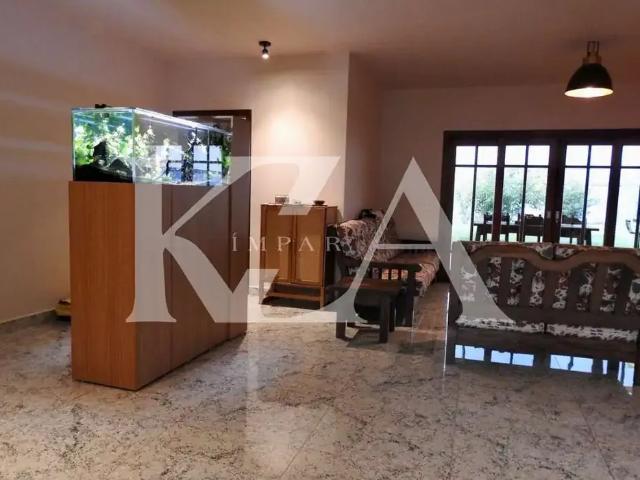 Casa / Sobrado em Condomínio para Locação em Jundiaí/SP Medeiros 3 Quartos