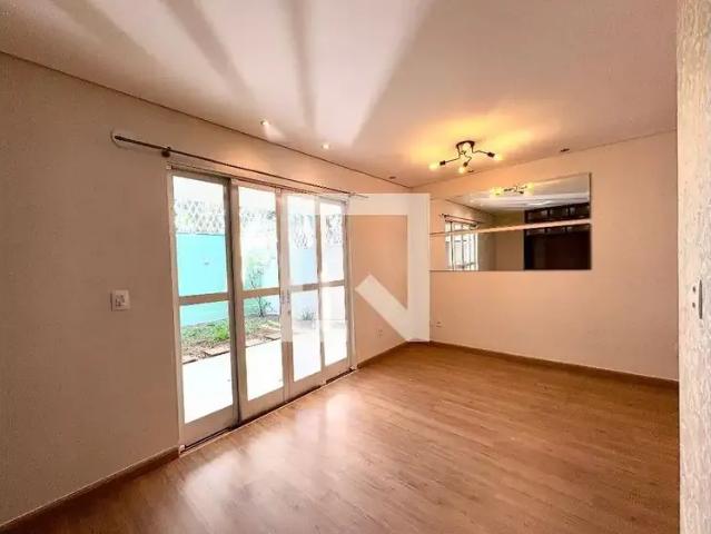 Casa / Sobrado em Condomínio para Locação em Jundiaí/SP Medeiros 3 Quartos