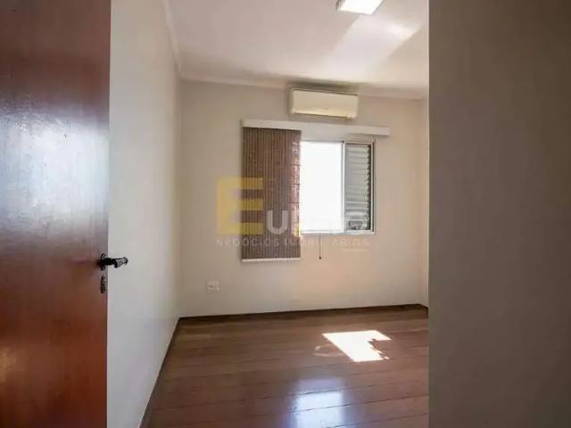 Casa / Sobrado em Condomínio para Locação em Jundiaí/SP Portal do Paraíso I 4 Quartos