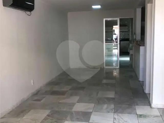 Casa / Sobrado em Condomínio para Locação em Jundiaí/SP Vila Mafalda 4 Quartos