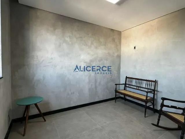 Casa / Sobrado em Condomínio para Locação em Juiz de Fora/MG Aeroporto 5 Quartos