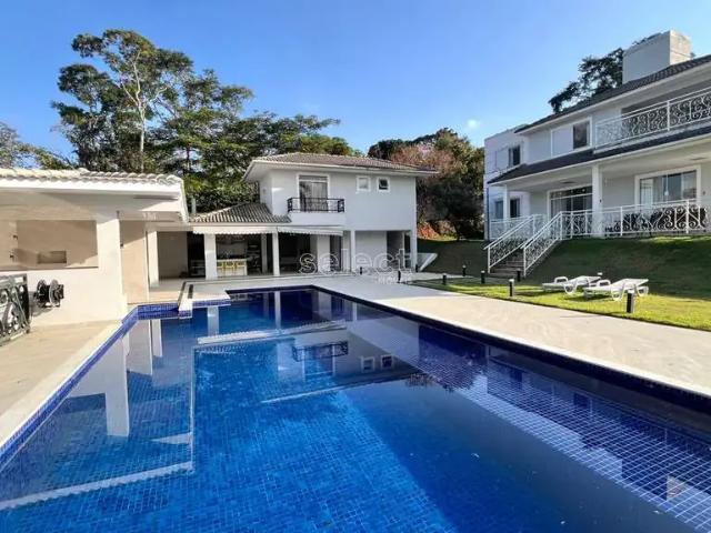 Casa / Sobrado em Condomínio para Locação em Juiz de Fora/MG Parque Jardim da Serra 5 Quartos