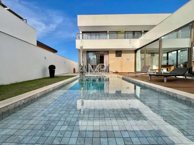 Casa / Sobrado em Condomínio para Locação em Juiz de Fora/MG Alphaville 4 Quartos