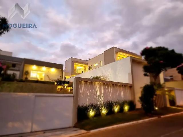 Casa / Sobrado em Condomínio para Locação em Juiz de Fora/MG São Pedro 5 Quartos