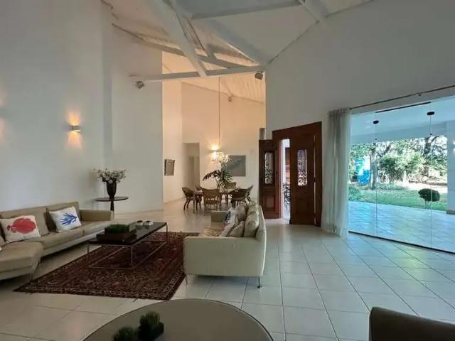Casa / Sobrado em Condomínio para Locação em Lagoa Santa/MG Estância das Amendoeiras 6 Quartos