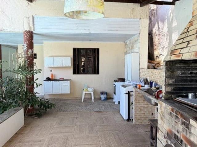 Casa / Sobrado em Condomínio para Locação em Lauro de Freitas/BA Centro 3 Quartos