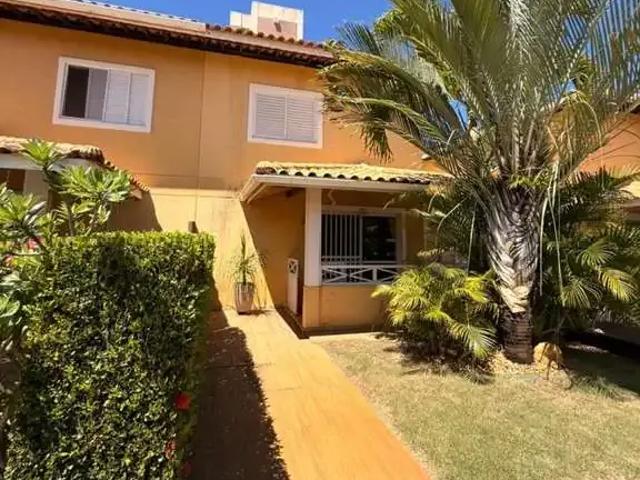 Casa / Sobrado em Condomínio para Locação em Lauro de Freitas/BA Centro 3 Quartos