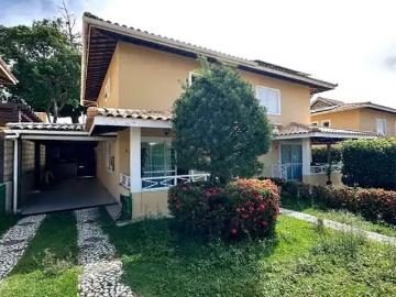 Casa / Sobrado em Condomínio para Locação em Lauro de Freitas/BA Centro 4 Quartos