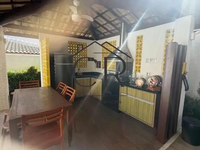 Casa / Sobrado em Condomínio para Locação em Lauro de Freitas/BA Centro 4 Quartos