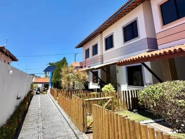 Casa / Sobrado em Condomínio para Locação em Lauro de Freitas/BA Buraquinho 4 Quartos
