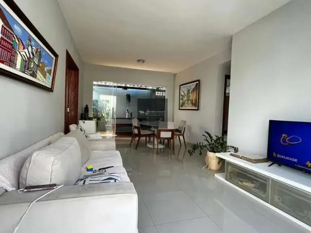 Casa / Sobrado em Condomínio para Locação em Lauro de Freitas/BA Buraquinho 4 Quartos