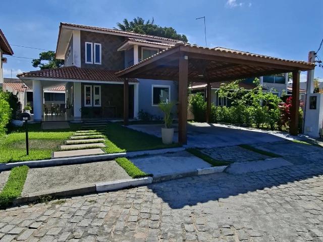 Casa / Sobrado em Condomínio para Locação em Lauro de Freitas/BA Buraquinho 4 Quartos