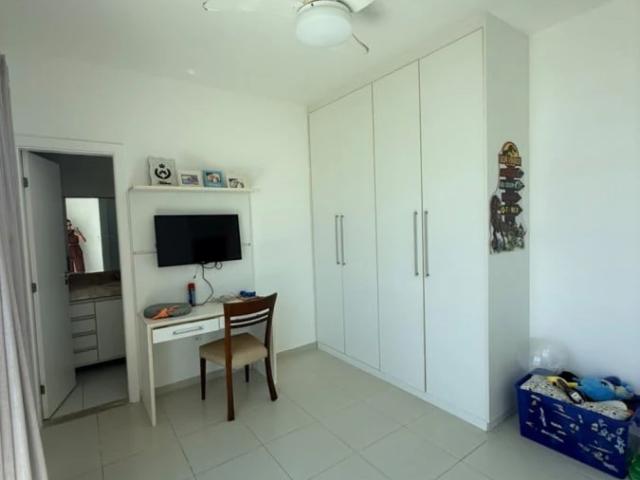 Casa / Sobrado em Condomínio para Locação em Lauro de Freitas/BA Buraquinho 4 Quartos