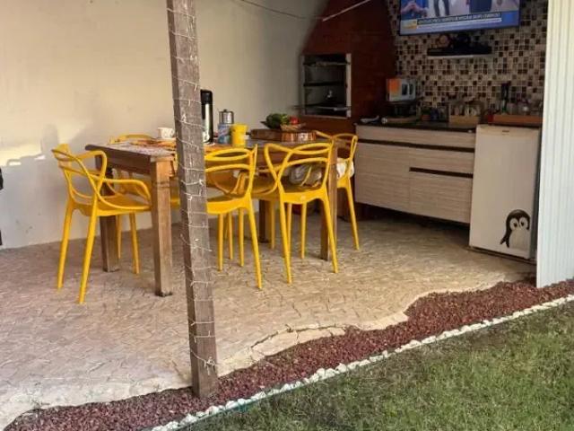Casa / Sobrado em Condomínio para Locação em Lauro de Freitas/BA Buraquinho 4 Quartos