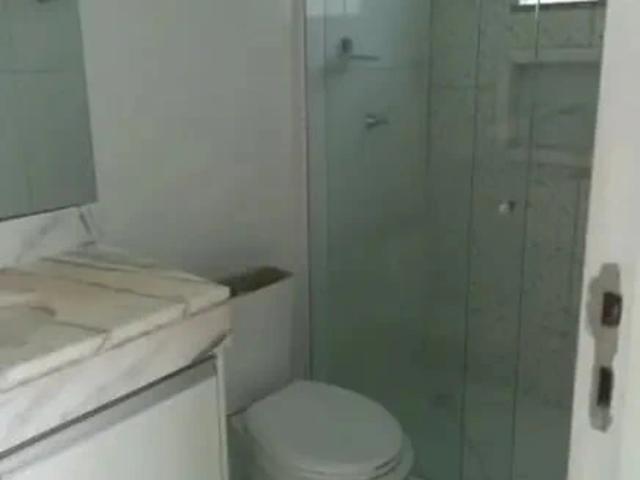 Casa / Sobrado em Condomínio para Locação em Lauro de Freitas/BA Buraquinho 4 Quartos