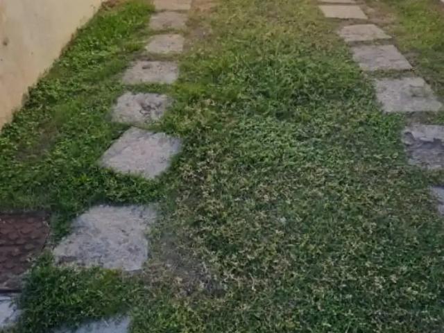 Casa / Sobrado em Condomínio para Locação em Lauro de Freitas/BA Buraquinho 4 Quartos