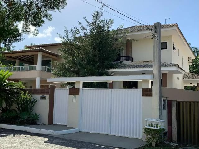Casa / Sobrado em Condomínio para Locação em Lauro de Freitas/BA Estrada do Coco 4 Quartos