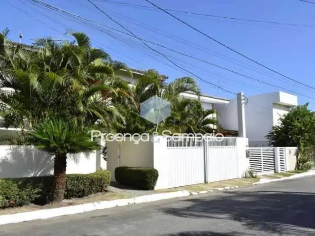 Casa / Sobrado em Condomínio para Locação em Lauro de Freitas/BA Estrada do Coco 4 Quartos