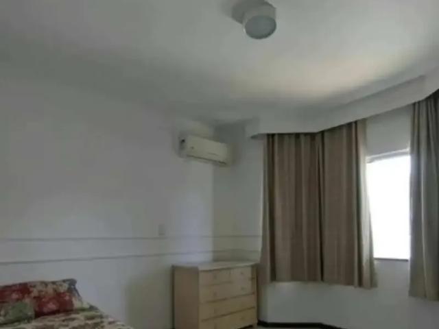 Casa / Sobrado em Condomínio para Locação em Lauro de Freitas/BA Estrada do Coco 4 Quartos