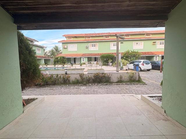 Casa / Sobrado em Condomínio para Locação em Lauro de Freitas/BA Ipitanga 3 Quartos