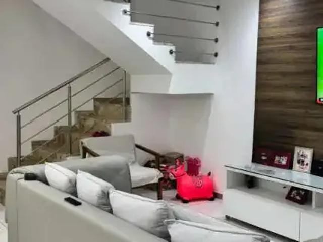 Casa / Sobrado em Condomínio para Locação em Lauro de Freitas/BA Ipitanga 3 Quartos