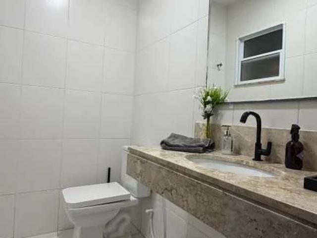 Casa / Sobrado em Condomínio para Locação em Lauro de Freitas/BA Ipitanga 3 Quartos