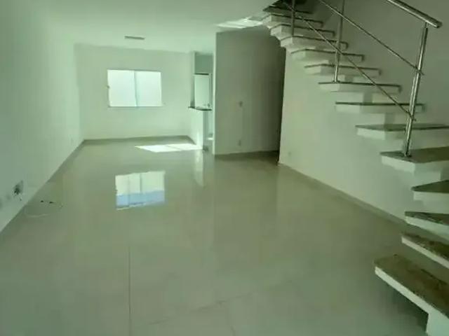 Casa / Sobrado em Condomínio para Locação em Lauro de Freitas/BA Miragem 3 Quartos