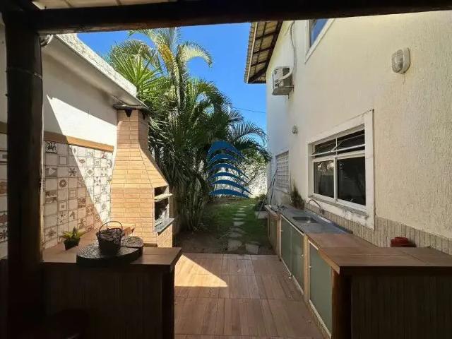 Casa / Sobrado em Condomínio para Locação em Lauro de Freitas/BA Recreio Ipitanga 4 Quartos
