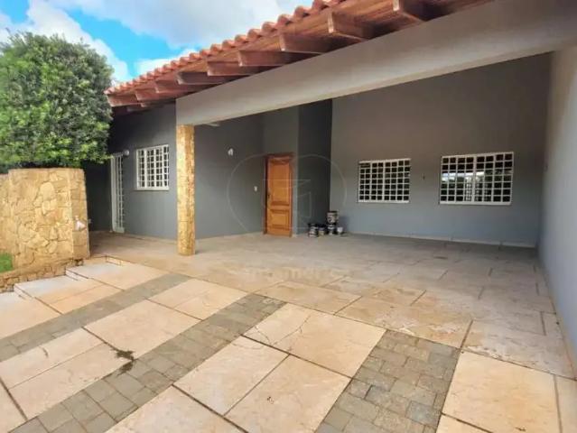 Casa / Sobrado em Condomínio para Locação em Londrina/PR Aeroporto 3 Quartos