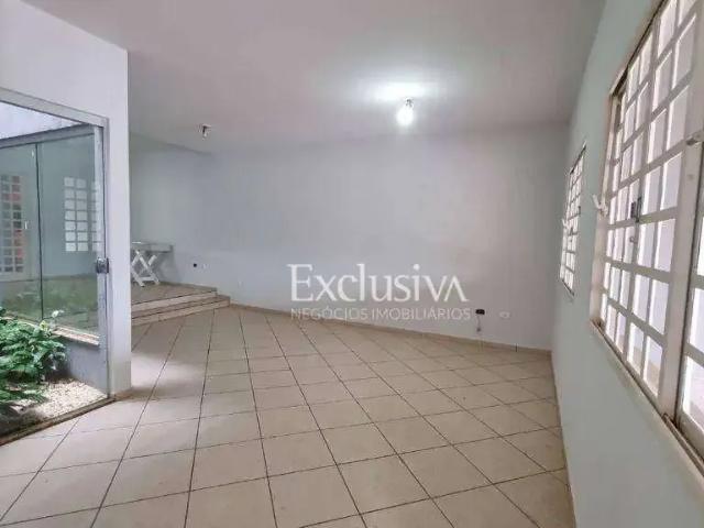 Casa / Sobrado em Condomínio para Locação em Londrina/PR Aeroporto 3 Quartos