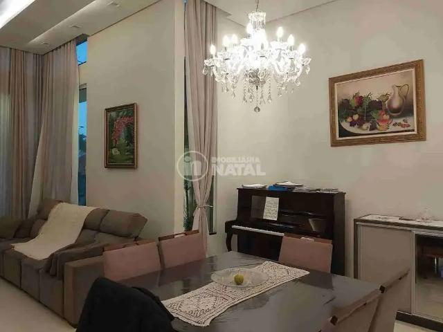 Casa / Sobrado em Condomínio para Locação em Londrina/PR Conjunto Habitacional Alexandre Urbanas 3 Quartos