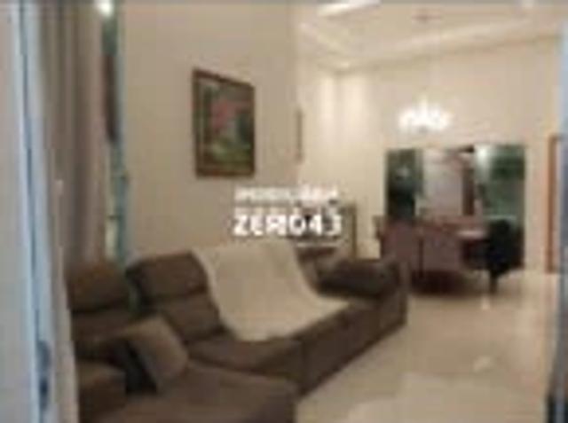 Casa / Sobrado em Condomínio para Locação em Londrina/PR Conjunto Habitacional Alexandre Urbanas 3 Quartos