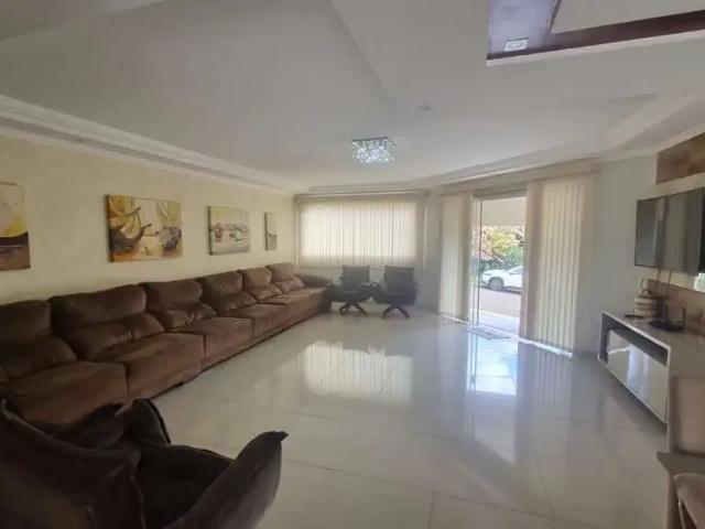 Casa / Sobrado em Condomínio para Locação em Londrina/PR Esperança 4 Quartos