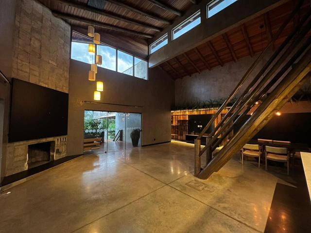 Casa / Sobrado em Condomínio para Locação em Londrina/PR Estância Bom Tempo 4 Quartos