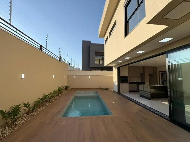 Casa / Sobrado em Condomínio para Locação em Londrina/PR Parque Tauá 3 Quartos