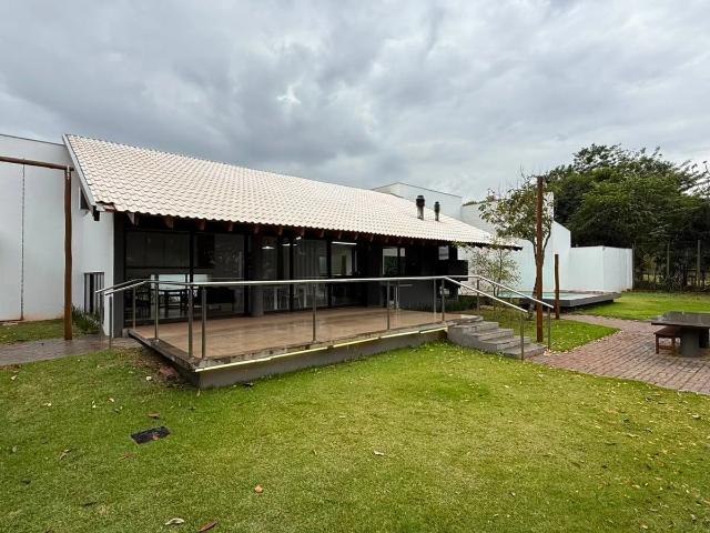 Casa / Sobrado em Condomínio para Locação em Londrina/PR Recanto do Salto 3 Quartos