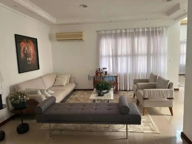Casa / Sobrado em Condomínio para Locação em Londrina/PR Vivendas do Arvoredo 5 Quartos