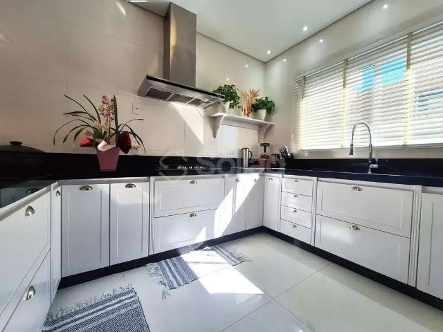 Casa / Sobrado em Condomínio para Locação em Louveira/SP Cana Do Reino 4 Quartos