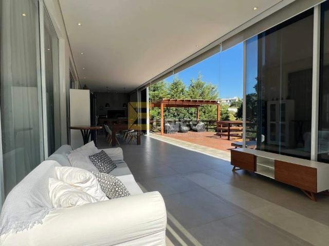 Casa / Sobrado em Condomínio para Locação em Louveira/SP Jardim Primavera 4 Quartos